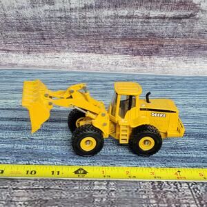 Vtg Ertl Diecast John Deere 744H Wheel Loader 1/50 scale 1998 Toy farm yellow